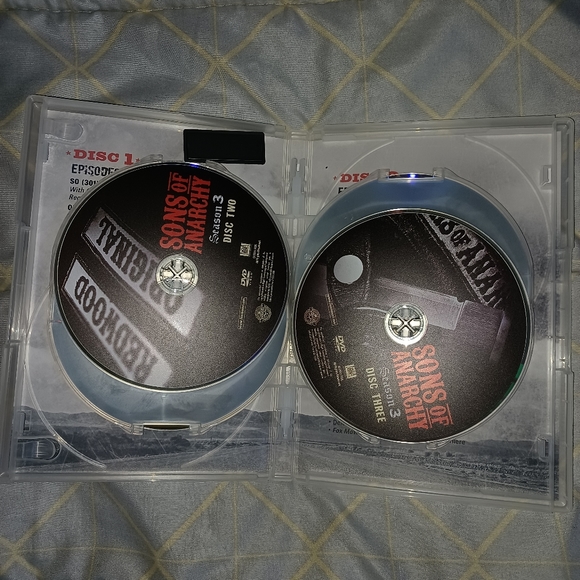 Sons of Anarchy Season 3 - Picture 3 of 4